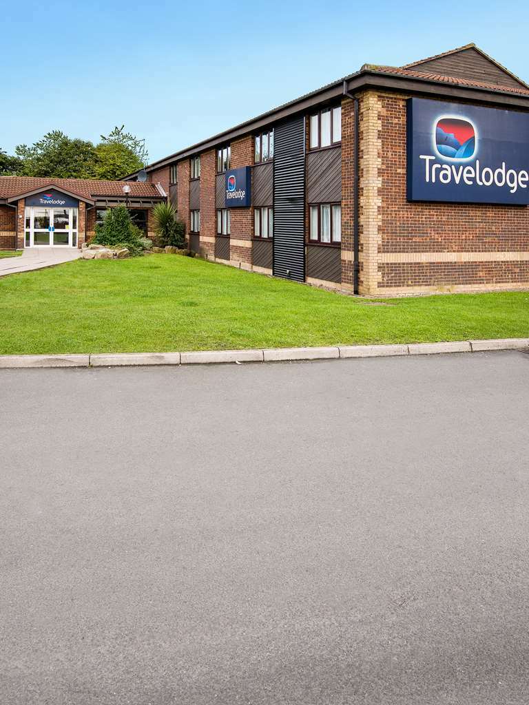 Travelodge Newcastle Whitemare Pool Low Walker Exterior photo